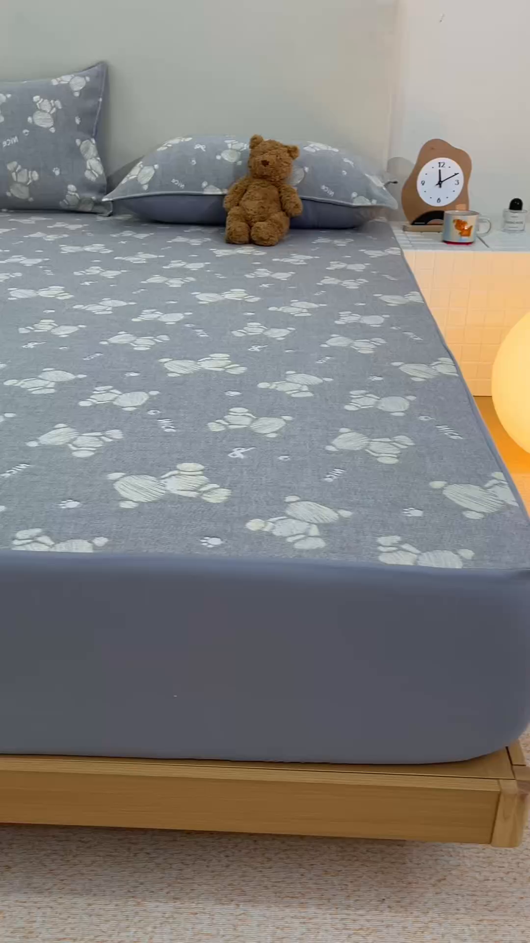 91家纺网 家纺一手货源 找家纺 悦然毛巾被 2026新款水洗三层纱布全棉床笠套件床单夹棉床罩A类单床笠床笠单件 晴灰