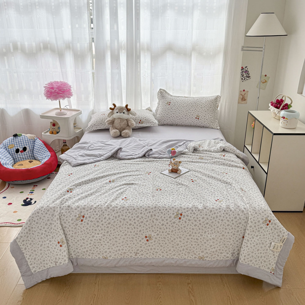 91家纺网 家纺一手货源 找家纺 蓝冰家纺 2026新款a类泡芙双层纱大豆夏被夏凉被空调被夏被四件套 泡芙-红樱桃