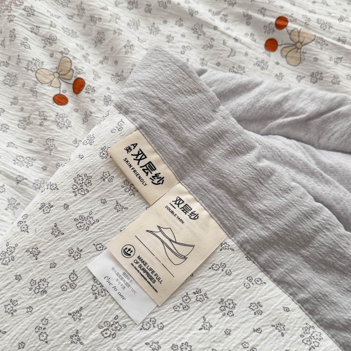 91家纺网 家纺一手货源 找家纺 蓝冰家纺 2026新款a类泡芙双层纱大豆夏被夏凉被空调被夏被四件套 泡芙-红樱桃