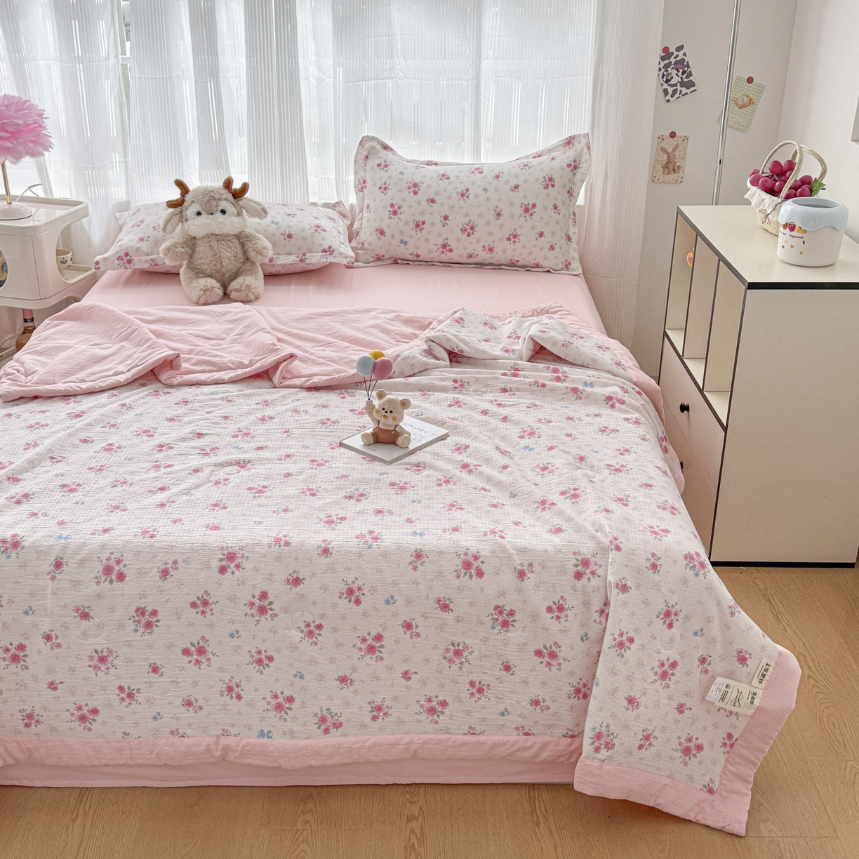 91家纺网 家纺一手货源 找家纺 蓝冰家纺 2026新款a类泡芙双层纱大豆夏被夏凉被空调被夏被四件套 泡芙-花枝招展