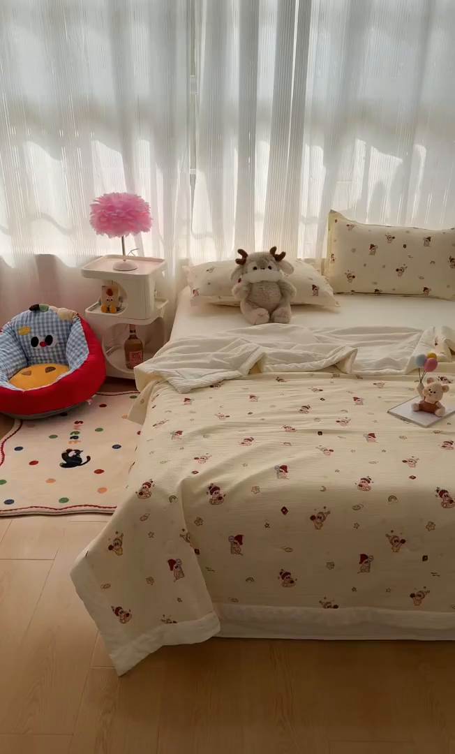 91家纺网 家纺一手货源 找家纺 蓝冰家纺 2026新款a类泡芙双层纱大豆夏被夏凉被空调被夏被四件套 泡芙-魔法星星人