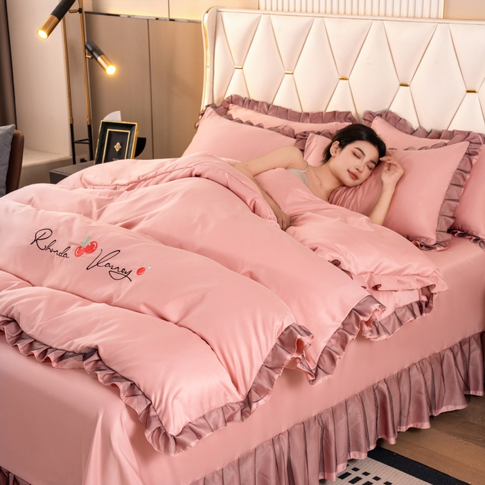 91家纺网 家纺一手货源 找家纺 畅畅家纺 2026新款水洗天丝纯色刺绣四件套床品套件 初夏浅豆沙