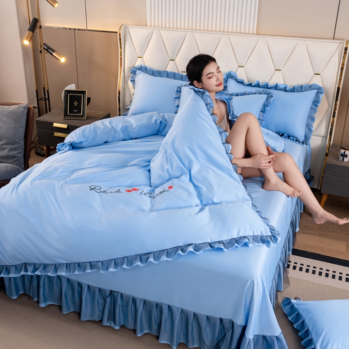 91家纺网 家纺一手货源 找家纺 畅畅家纺 2026新款水洗天丝纯色刺绣四件套床品套件 初夏天蓝