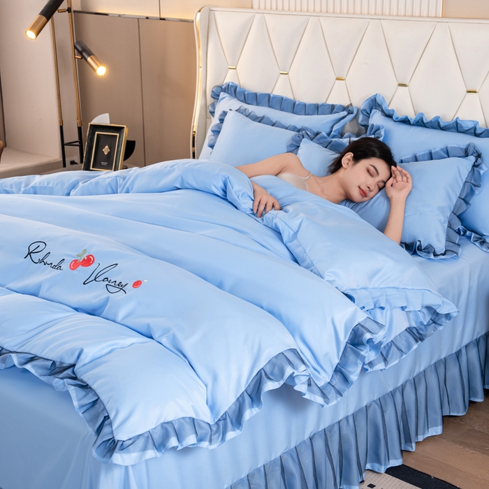 91家纺网 家纺一手货源 找家纺 畅畅家纺 2026新款水洗天丝纯色刺绣四件套床品套件 初夏天蓝