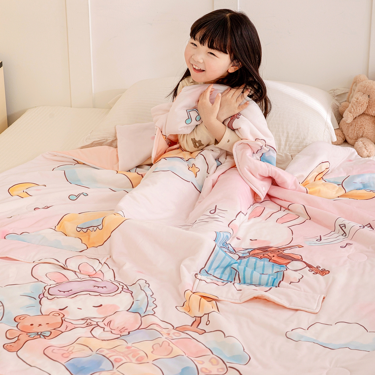 91家纺网 家纺一手货源 找家纺 十九色 2026新款数码大版锦氨凉感防踢被拥抱被夏凉被夏被空调被 月亮演奏家