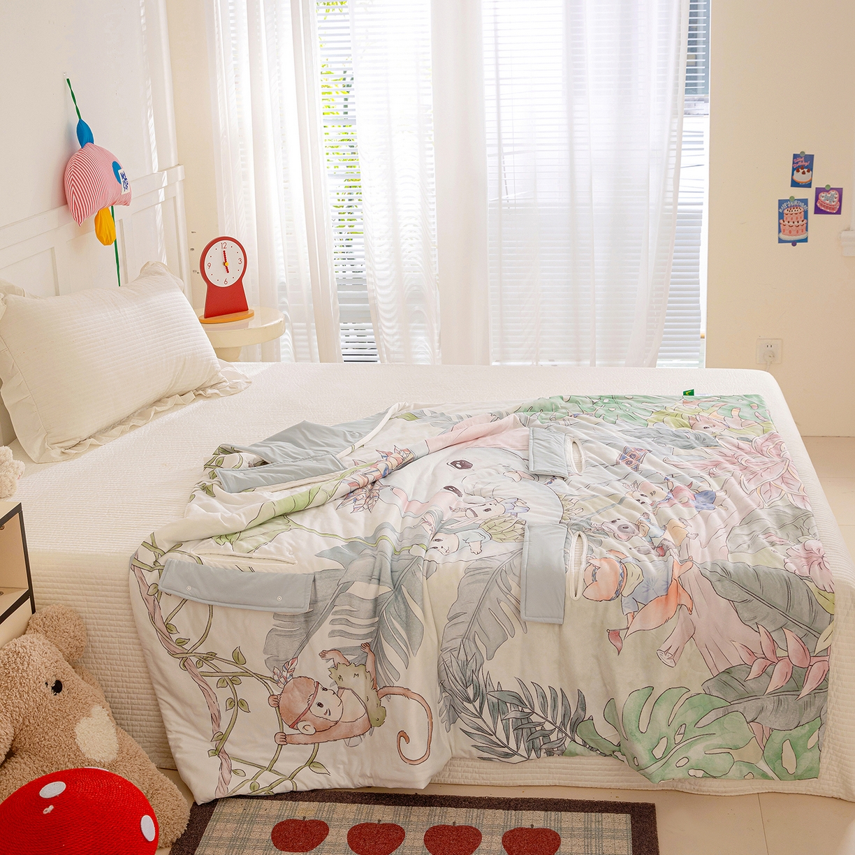 91家纺网 家纺一手货源 找家纺 十九色 2026新款数码大版锦氨凉感防踢被拥抱被夏凉被夏被空调被 丛林小伙伴