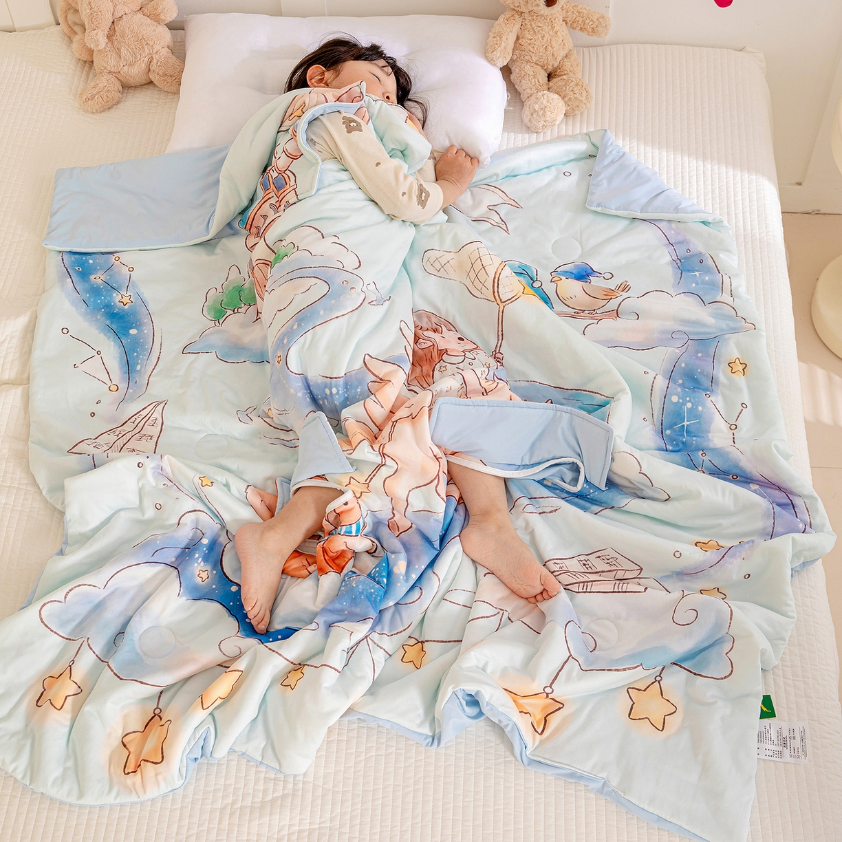 91家纺网 家纺一手货源 找家纺 十九色 2026新款数码大版锦氨凉感防踢被拥抱被夏凉被夏被空调被 天空之城