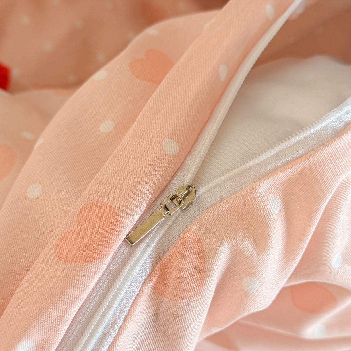 91家纺网 家纺一手货源 找家纺 倾慕家纺 2026新款学生纯棉毛巾绣四件套 小兔女孩