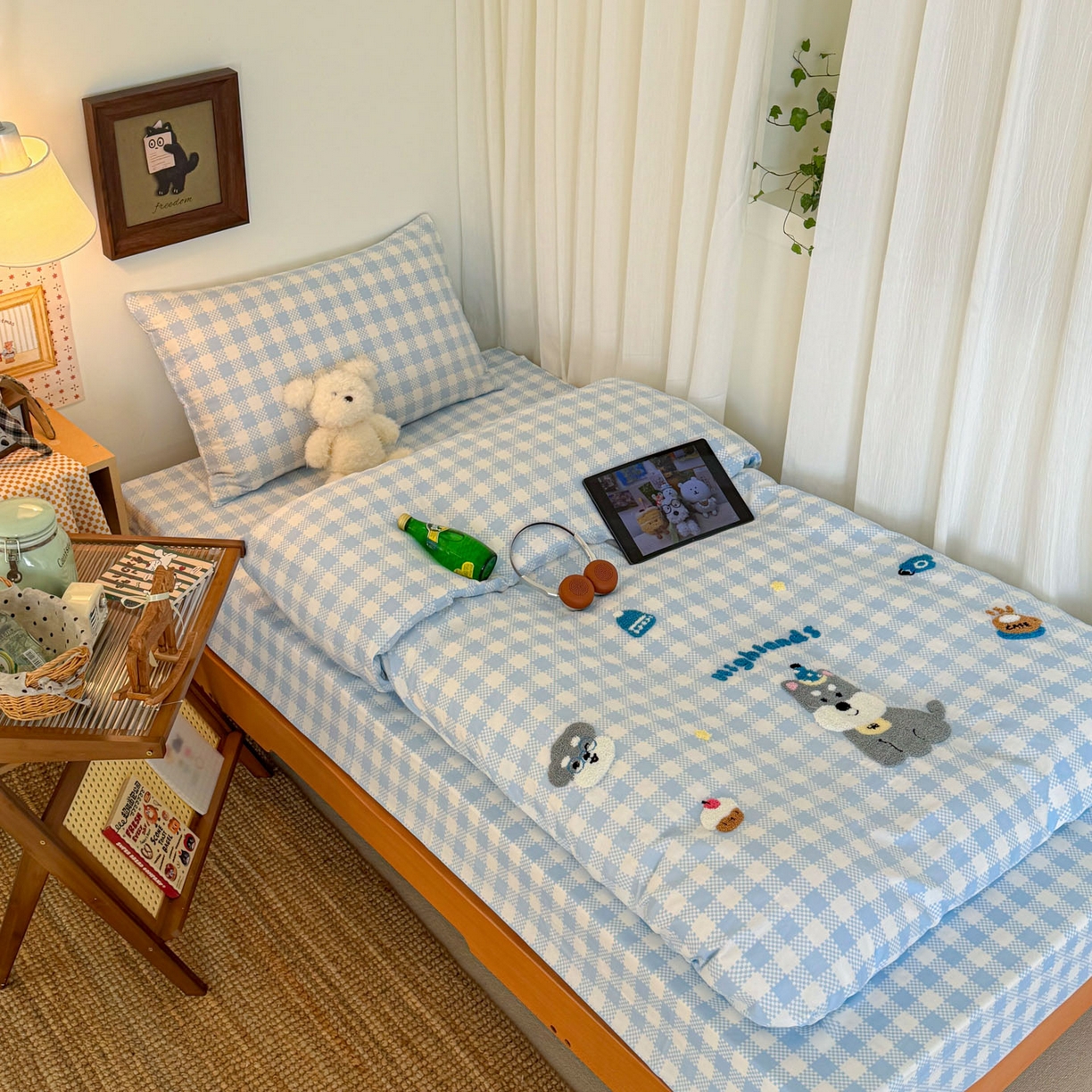 91家纺网 家纺一手货源 找家纺 倾慕家纺 2026新款学生纯棉毛巾绣四件套 格子小狗