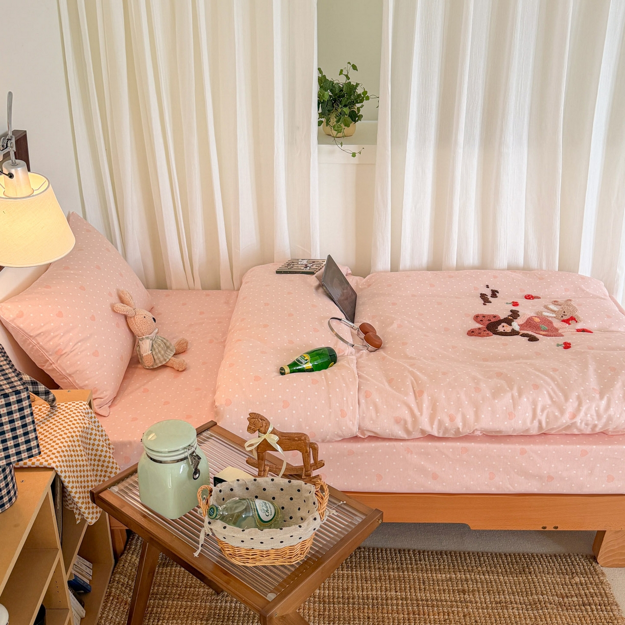 91家纺网 家纺一手货源 找家纺 倾慕家纺 2026新款学生纯棉毛巾绣四件套 小兔女孩