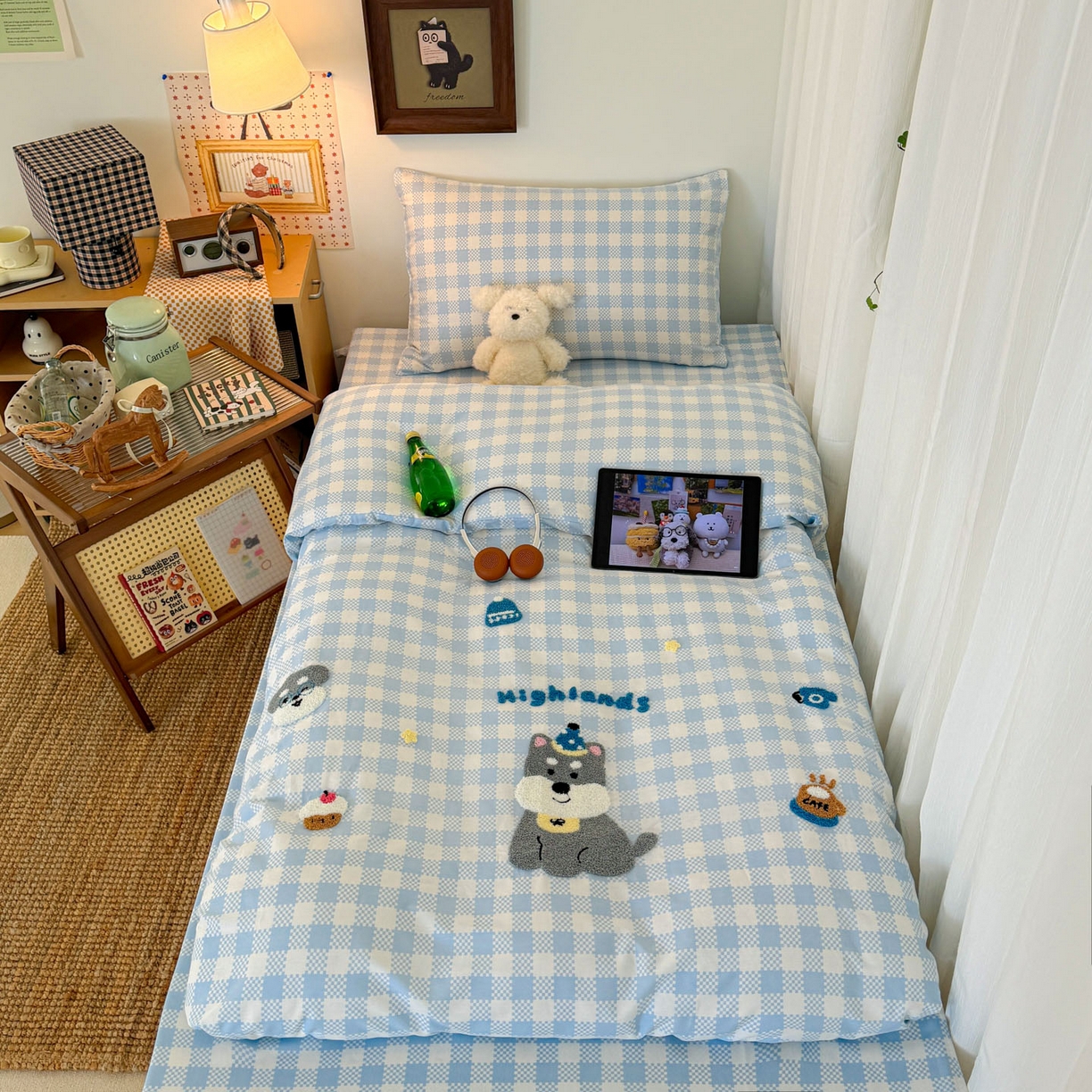 91家纺网 家纺一手货源 找家纺 倾慕家纺 2026新款学生纯棉毛巾绣四件套 格子小狗