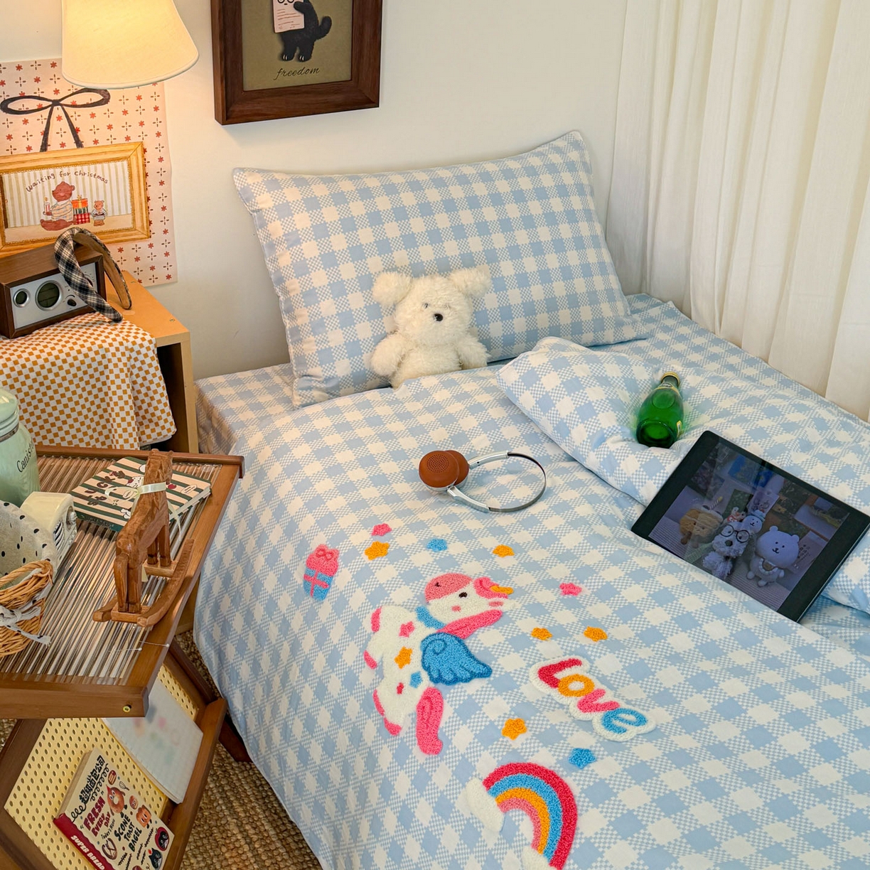 91家纺网 家纺一手货源 找家纺 倾慕家纺 2026新款学生纯棉毛巾绣四件套 彩虹马