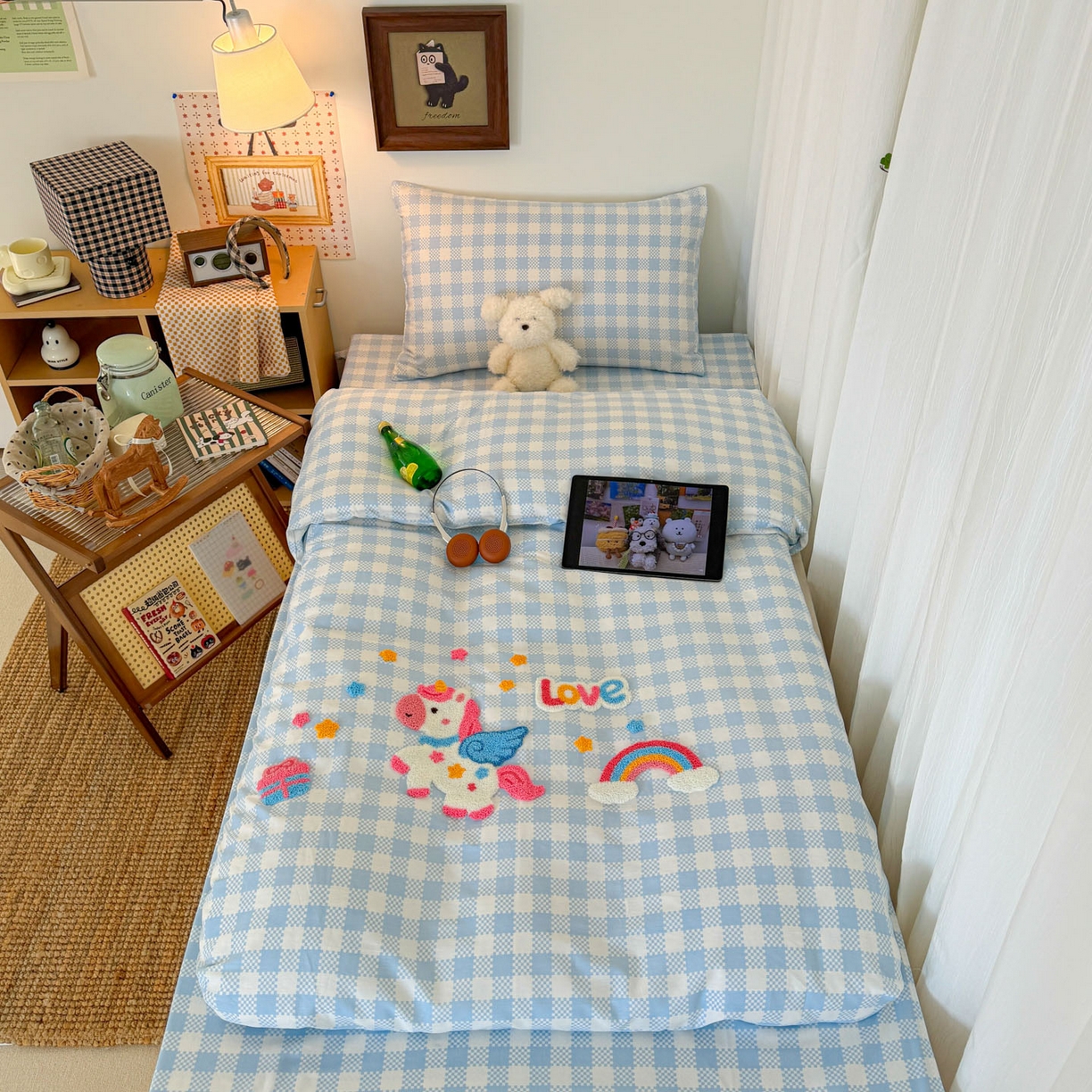 91家纺网 家纺一手货源 找家纺 倾慕家纺 2026新款学生纯棉毛巾绣四件套 彩虹马