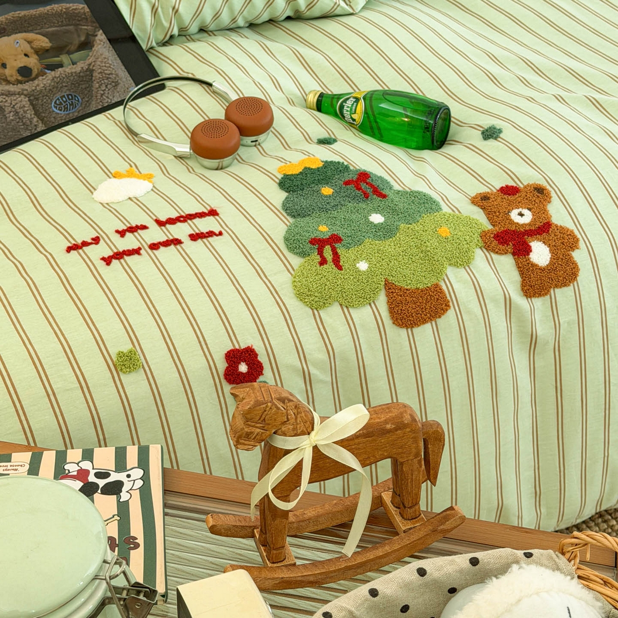 91家纺网 家纺一手货源 找家纺 倾慕家纺 2026新款学生纯棉毛巾绣四件套 森林小熊