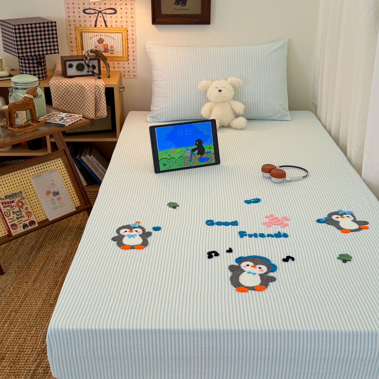 91家纺网 家纺一手货源 找家纺 倾慕家纺 2026新款学生纯棉毛巾绣单床笠 床笠欢乐企鹅