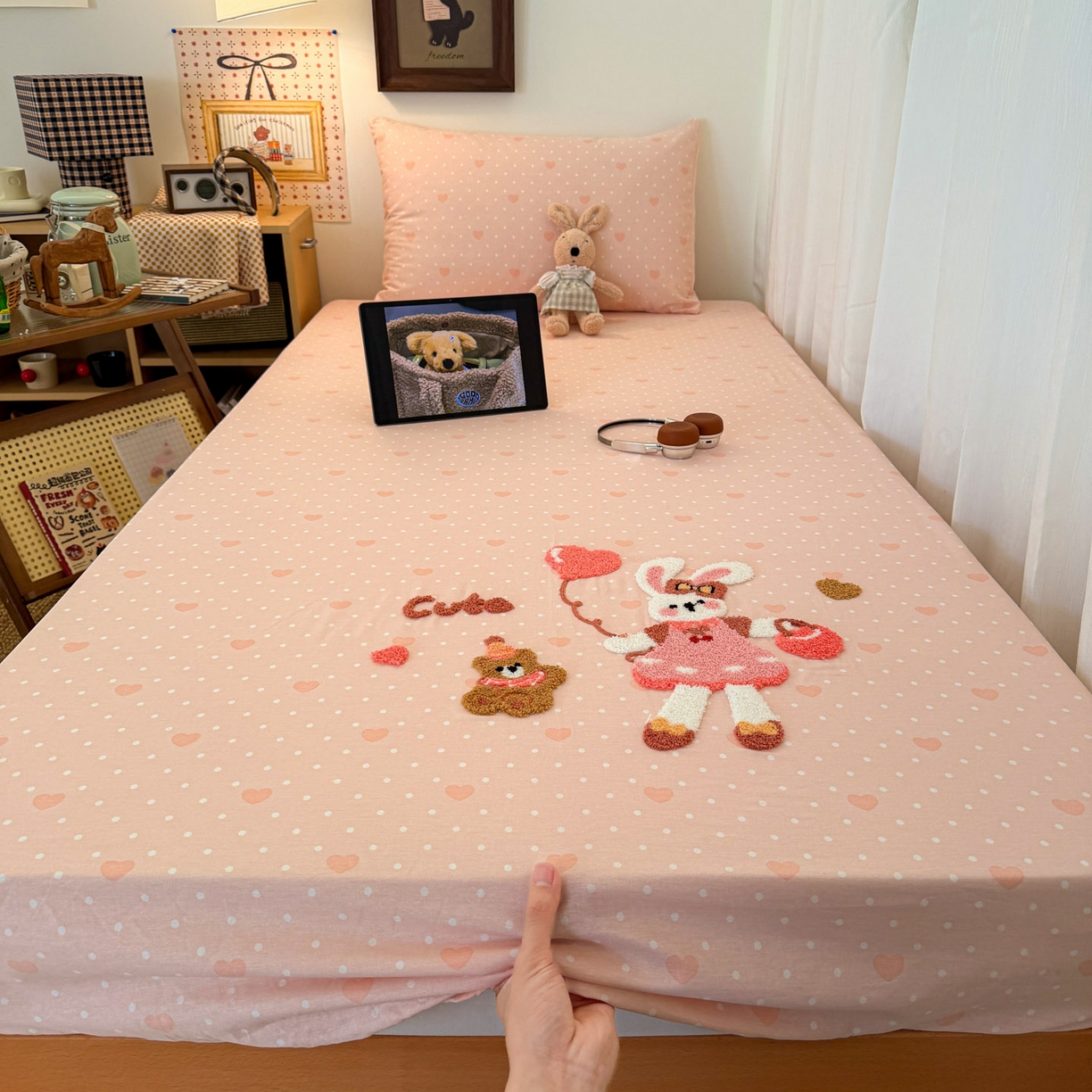 91家纺网 家纺一手货源 找家纺 倾慕家纺 2026新款学生纯棉毛巾绣单床笠 床笠兔兔熊