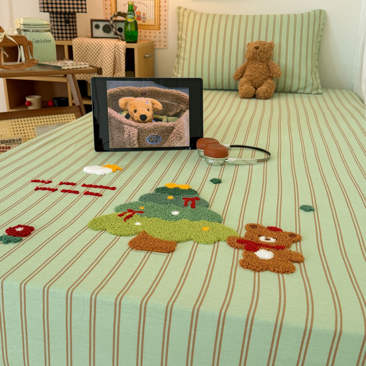 91家纺网 家纺一手货源 找家纺 倾慕家纺 2026新款学生纯棉毛巾绣单床笠 床笠森林小熊