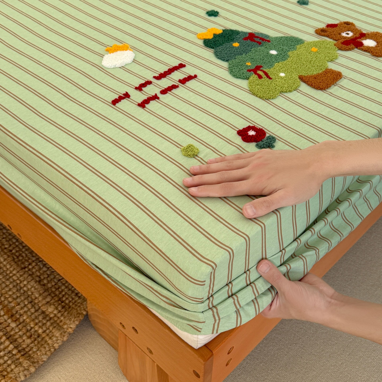 91家纺网 家纺一手货源 找家纺 倾慕家纺 2026新款学生纯棉毛巾绣单床笠 床笠森林小熊