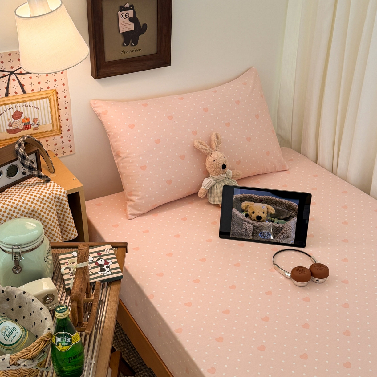 91家纺网 家纺一手货源 找家纺 倾慕家纺 2026新款学生纯棉毛巾绣单床笠 床笠小兔女孩