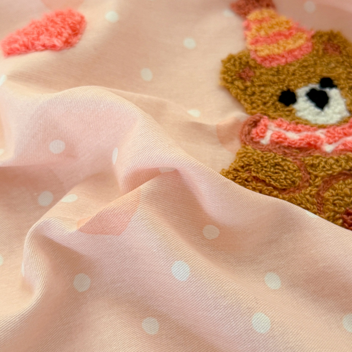 91家纺网 家纺一手货源 找家纺 倾慕家纺 2026新款学生纯棉毛巾绣单床笠 床笠兔兔熊