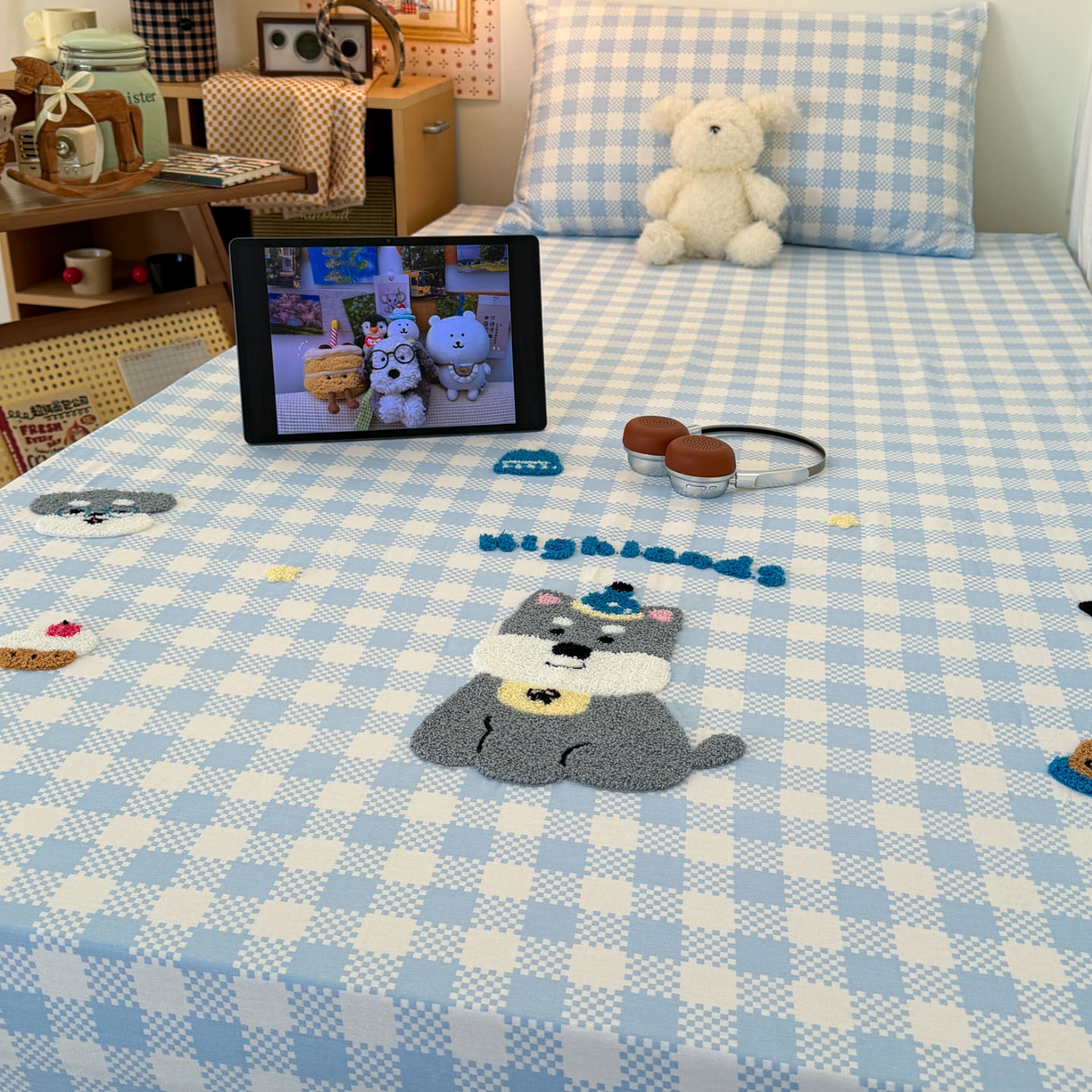 91家纺网 家纺一手货源 找家纺 倾慕家纺 2026新款学生纯棉毛巾绣单床笠 床笠格子小狗