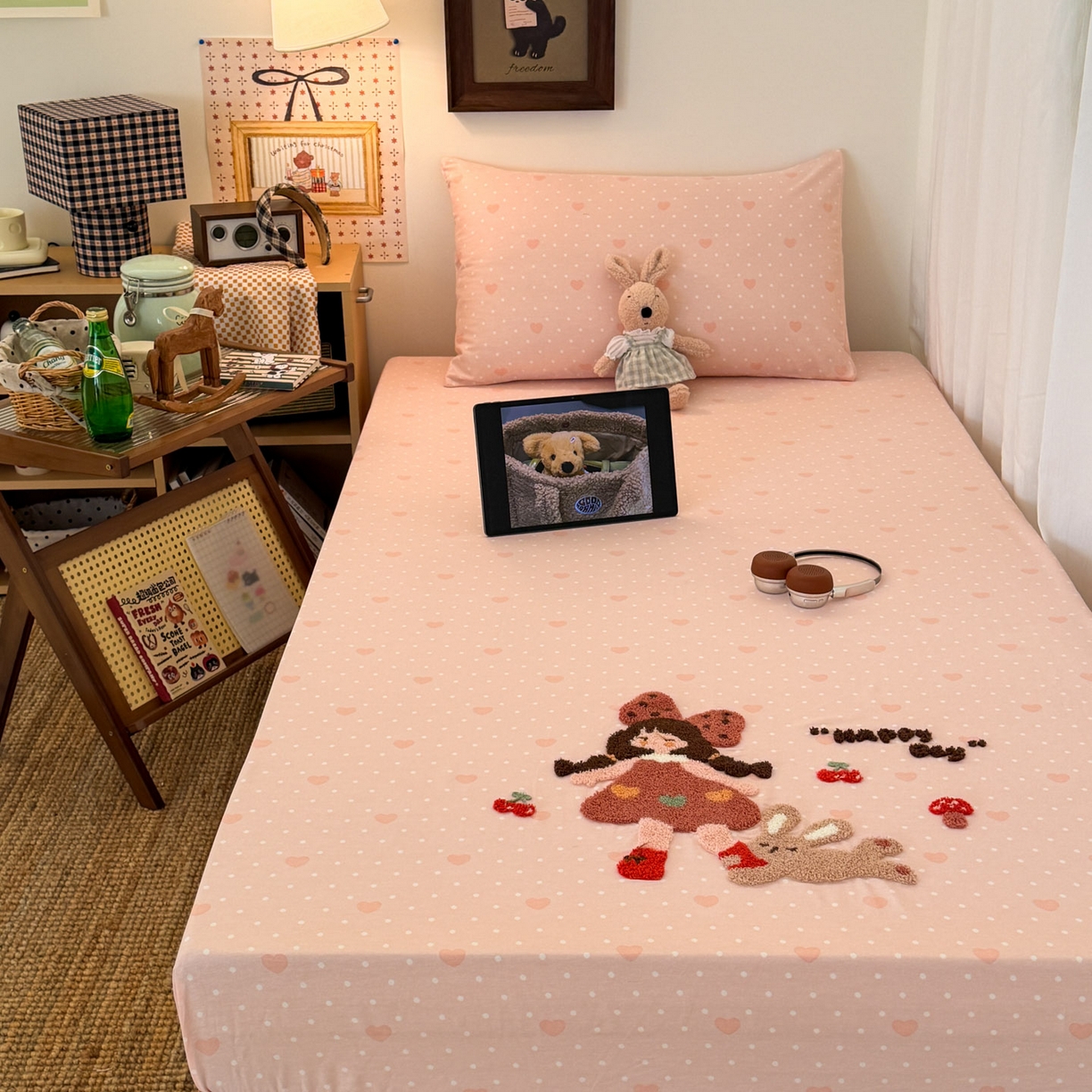 91家纺网 家纺一手货源 找家纺 倾慕家纺 2026新款学生纯棉毛巾绣单床笠 床笠小兔女孩