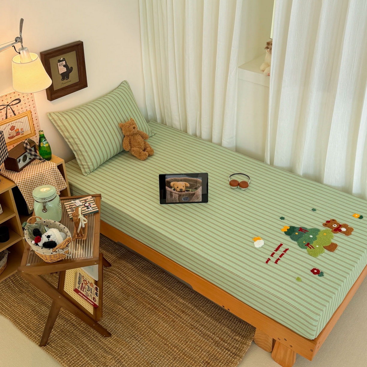 91家纺网 家纺一手货源 找家纺 倾慕家纺 2026新款学生纯棉毛巾绣单床笠 床笠森林小熊