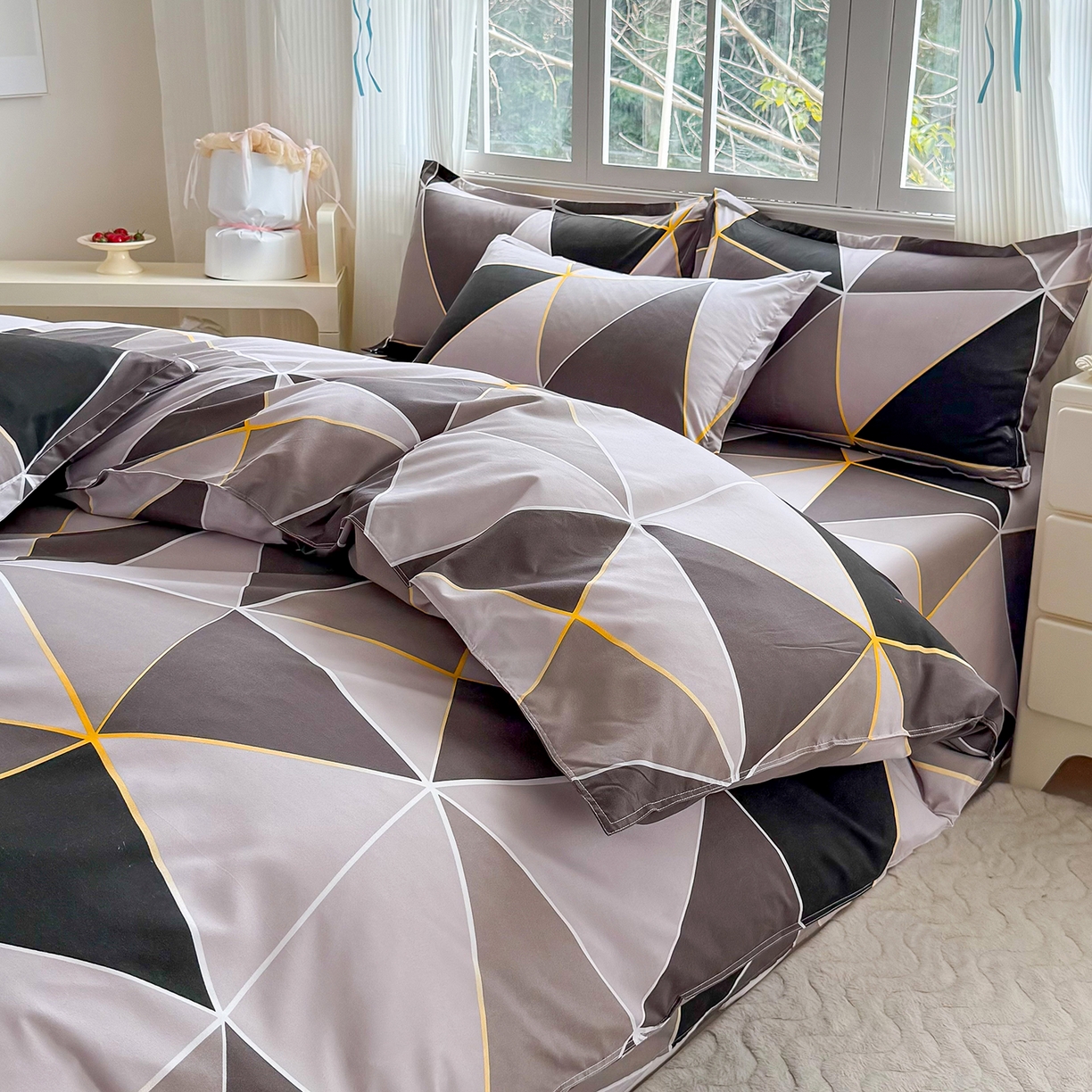 91家纺网 家纺一手货源 找家纺 梵巢家纺 2026新款芦荟棉四件套和单品印花四件套 床笠款四件套 钻石格