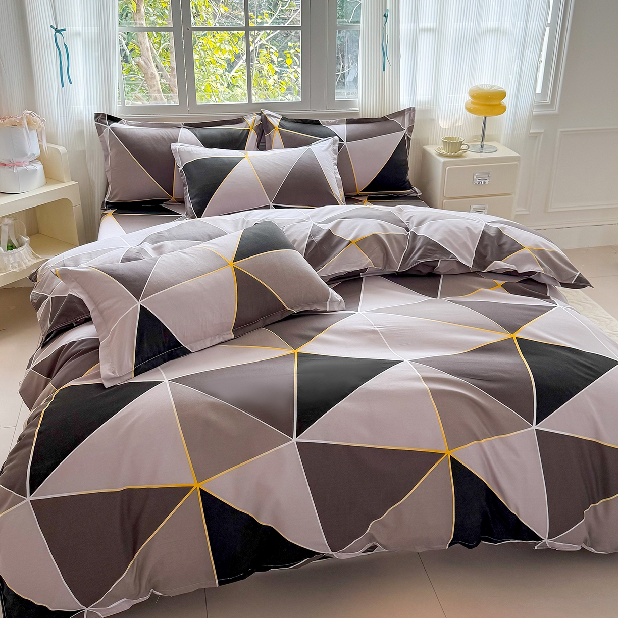 91家纺网 家纺一手货源 找家纺 梵巢家纺 2026新款芦荟棉四件套和单品印花四件套 床笠款四件套 钻石格