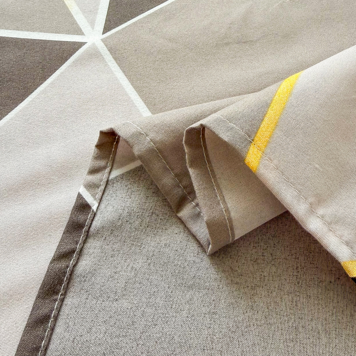 91家纺网 家纺一手货源 找家纺 梵巢家纺 2026新款芦荟棉四件套和单品印花四件套 床笠款四件套 钻石格