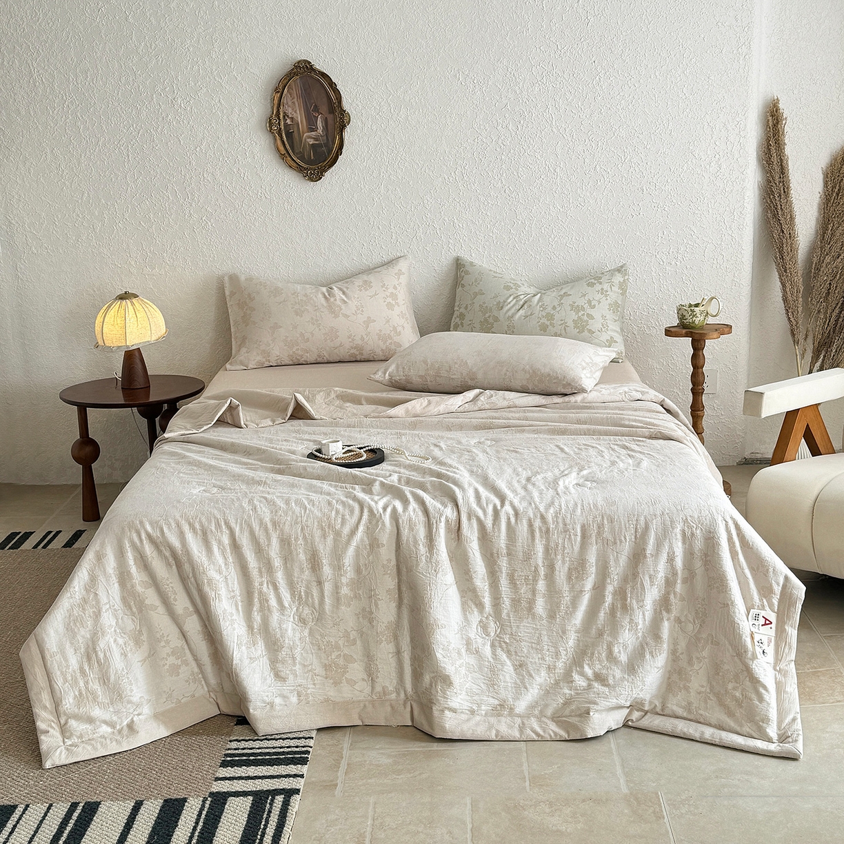 91家纺网 家纺一手货源 找家纺 薇玛仕 2026春夏新款全棉色织水洗棉三层纱夏被新疆棉花夏凉被四件套里外全棉 包过检 浅杏絮语