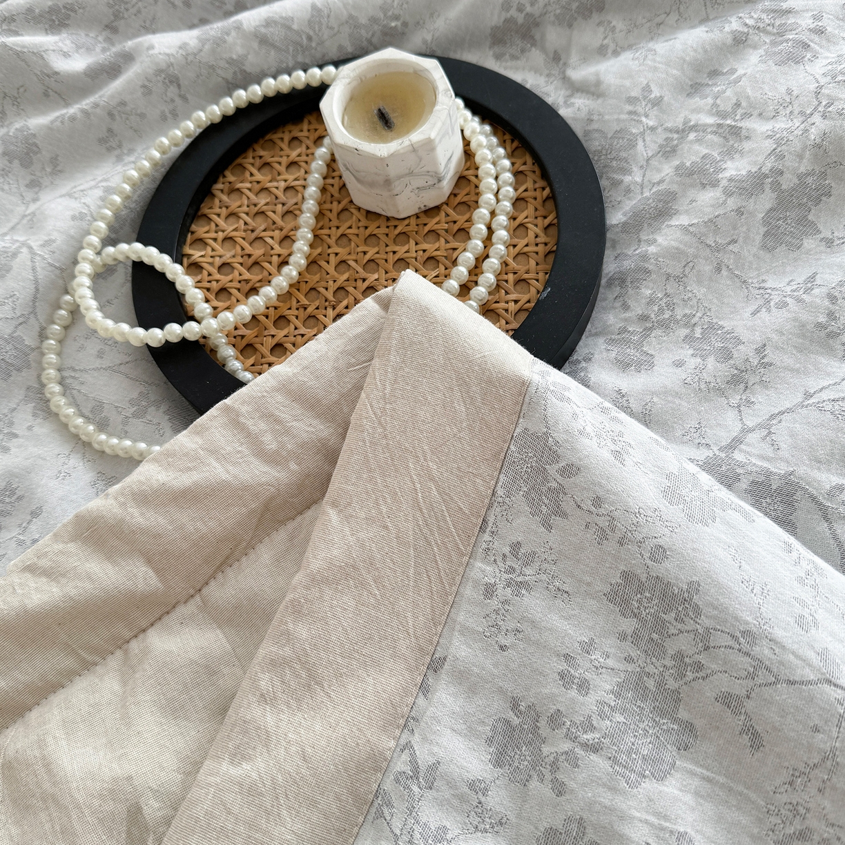 91家纺网 家纺一手货源 找家纺 薇玛仕 2026春夏新款全棉色织水洗棉三层纱夏被新疆棉花夏凉被四件套里外全棉 包过检 雾灰花影