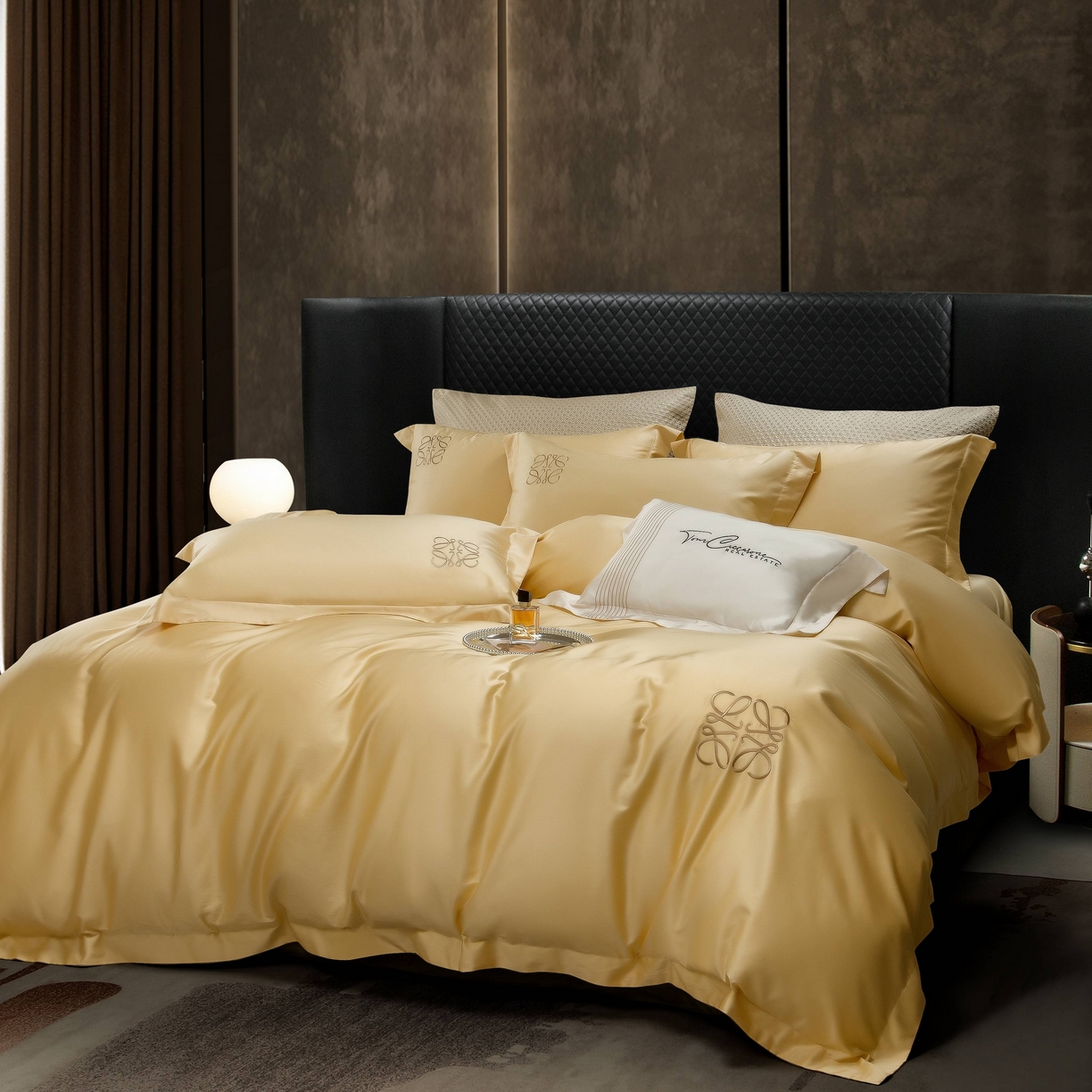 91家纺网 家纺一手货源 找家纺 莱豫家纺 2026春夏新款100s兰精天丝绣花四件套 罗意威黄