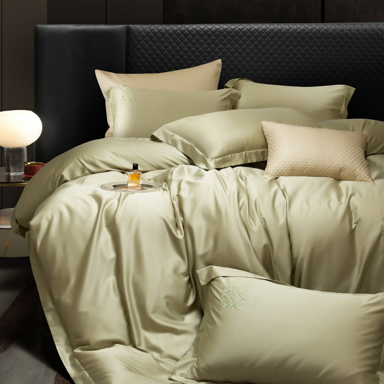 91家纺网 家纺一手货源 找家纺 莱豫家纺 2026春夏新款100s兰精天丝绣花四件套 罗意威抹茶绿