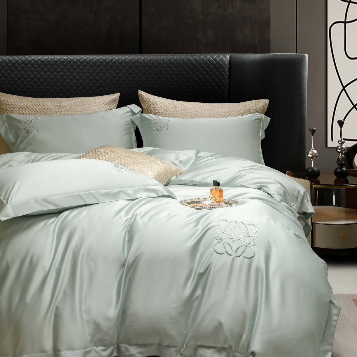 91家纺网 家纺一手货源 找家纺 莱豫家纺 2026春夏新款100s兰精天丝绣花四件套 罗意威水蓝