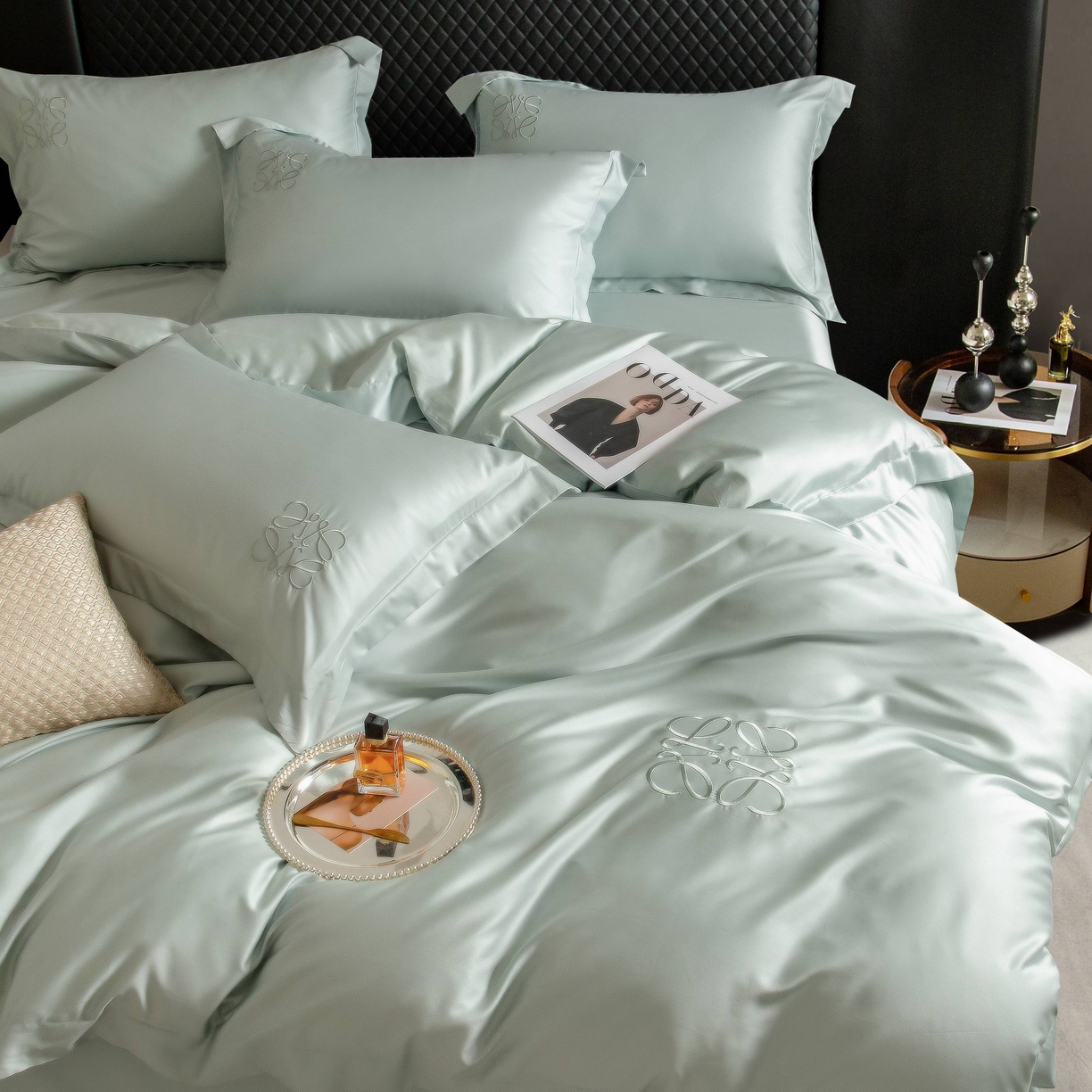 91家纺网 家纺一手货源 找家纺 莱豫家纺 2026春夏新款100s兰精天丝绣花四件套 罗意威水蓝