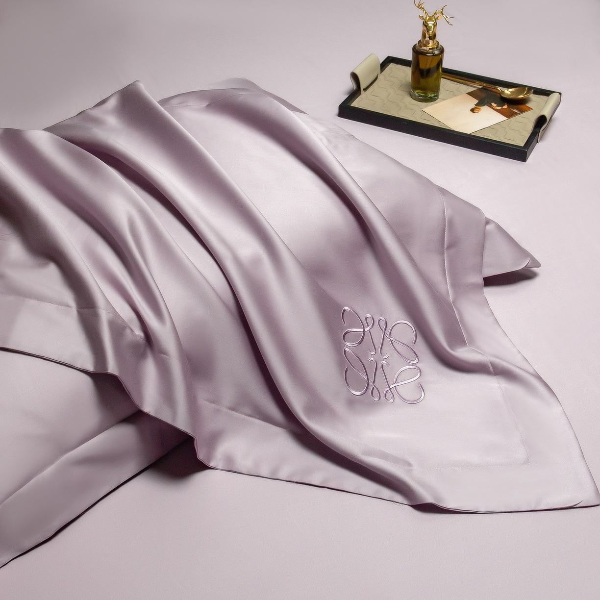 91家纺网 家纺一手货源 找家纺 莱豫家纺 2026春夏新款100s兰精天丝绣花四件套 罗意威紫