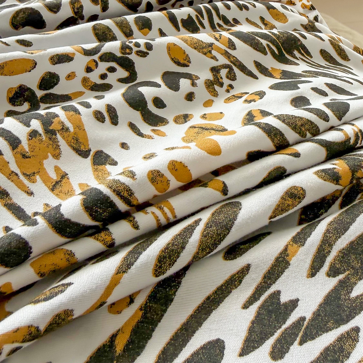 91家纺网 家纺一手货源 找家纺 梵巢家纺 芦荟棉床笠单床笠，外贸跨境单床笠磨毛床笠印花床笠床笠三件套 虎虎生威