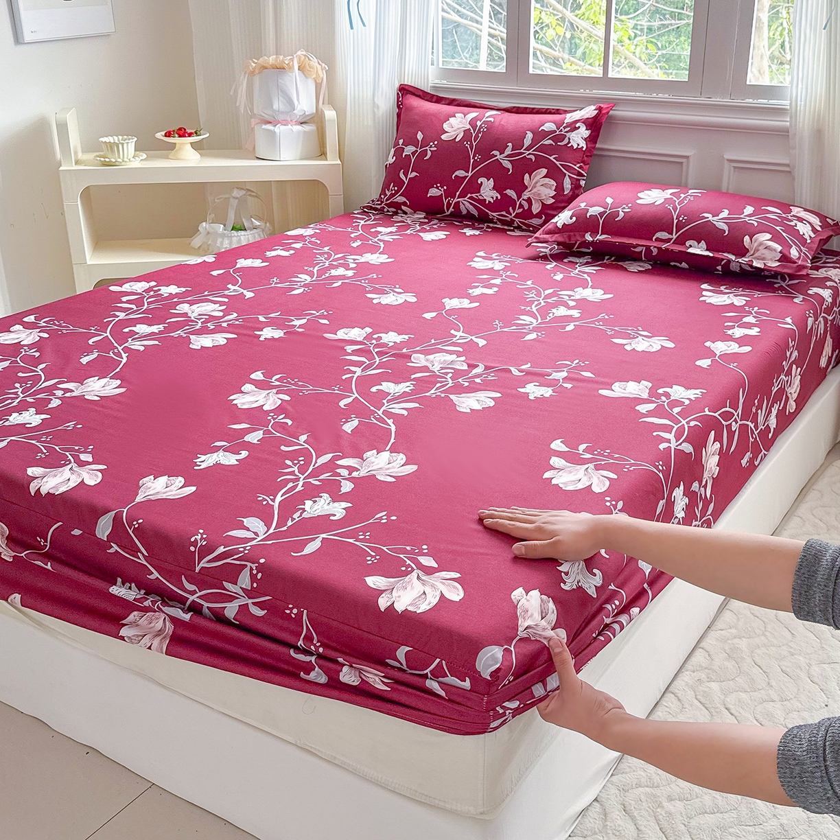 91家纺网 家纺一手货源 找家纺 梵巢家纺 芦荟棉床笠单床笠，外贸跨境单床笠磨毛床笠印花床笠床笠三件套 酒红玉枝