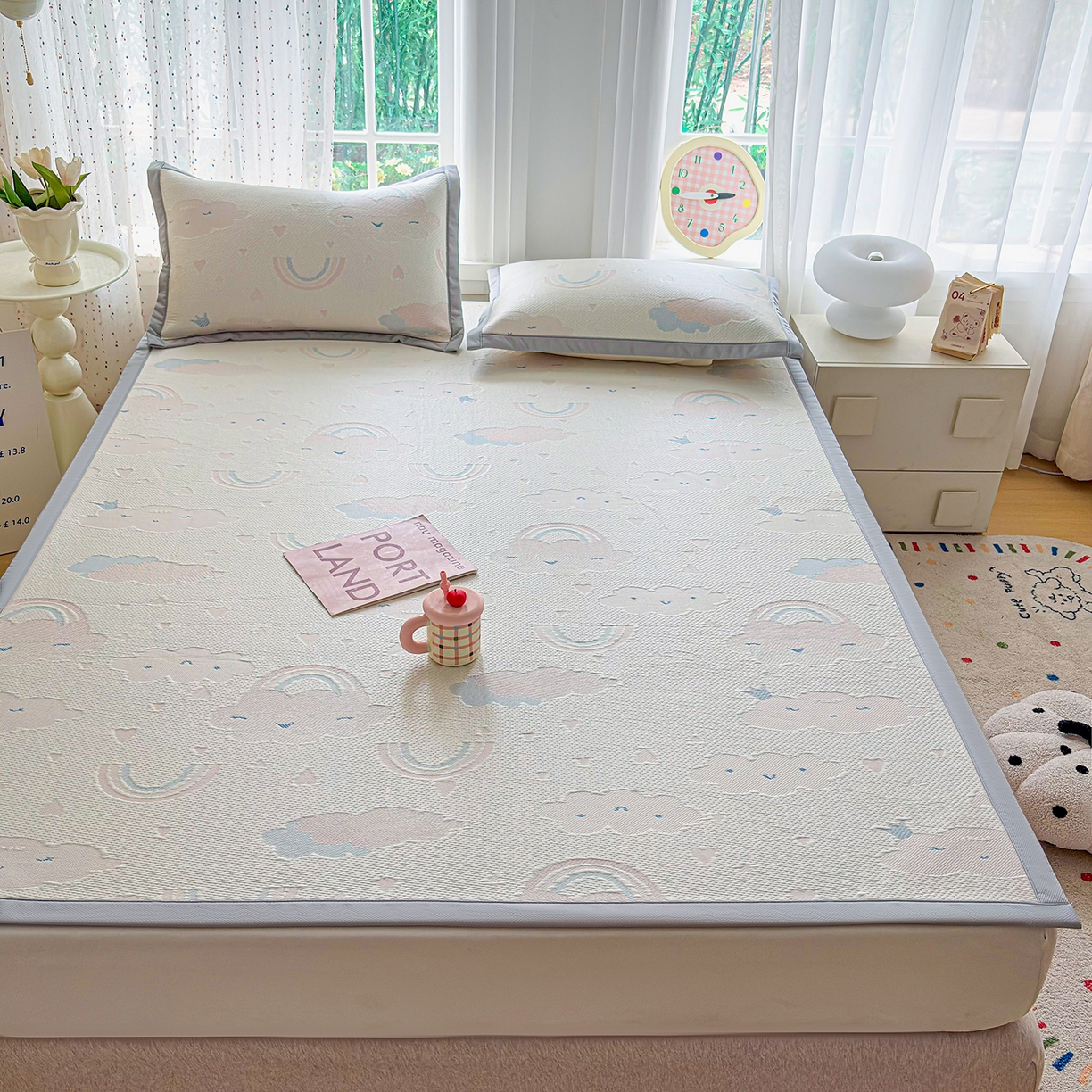 91家纺网 家纺一手货源 找家纺 小萌虎 2026新款乙纶PE提花冰豆豆凉席卡通床席款 彩虹