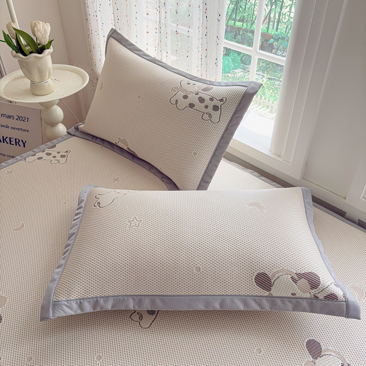 91家纺网 家纺一手货源 找家纺 小萌虎 2026新款乙纶PE提花冰豆豆凉席卡通床席款 腊肠狗-咖