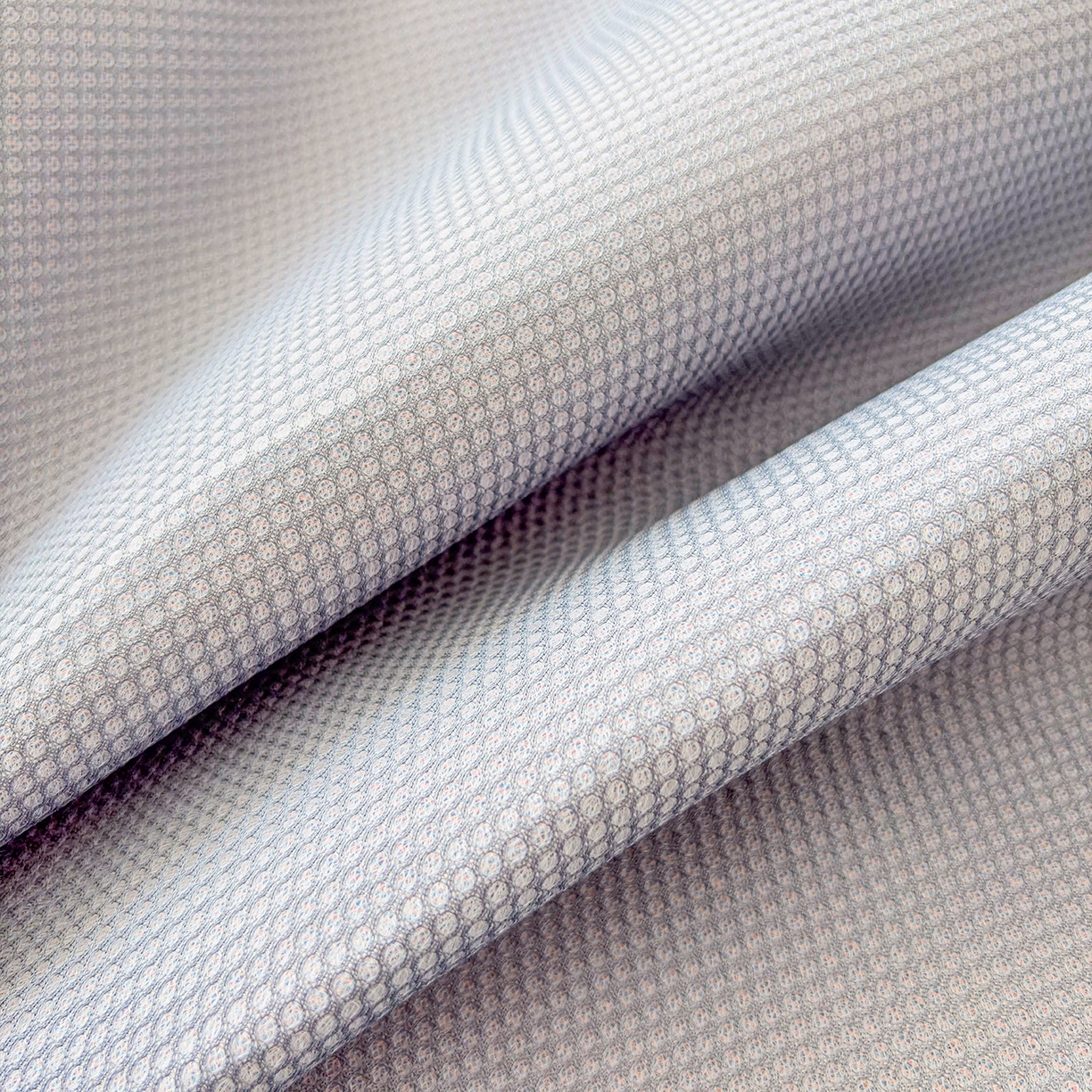 91家纺网 家纺一手货源 找家纺 小萌虎 2026新款乙纶PE提花冰豆豆凉席卡通床席款 彩虹