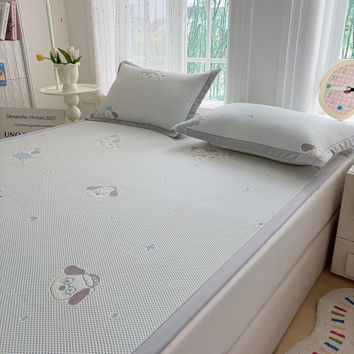 91家纺网 家纺一手货源 找家纺 小萌虎 2026新款乙纶PE提花冰豆豆凉席卡通床席款 腊肠狗-蓝