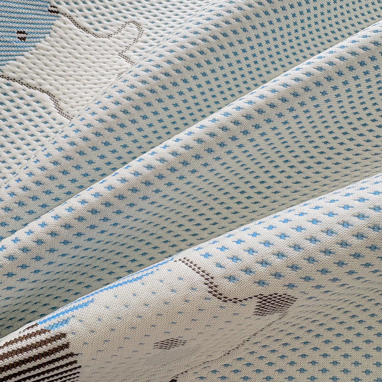 91家纺网 家纺一手货源 找家纺 小萌虎 2026新款乙纶PE提花冰豆豆凉席卡通床席款 腊肠狗-蓝