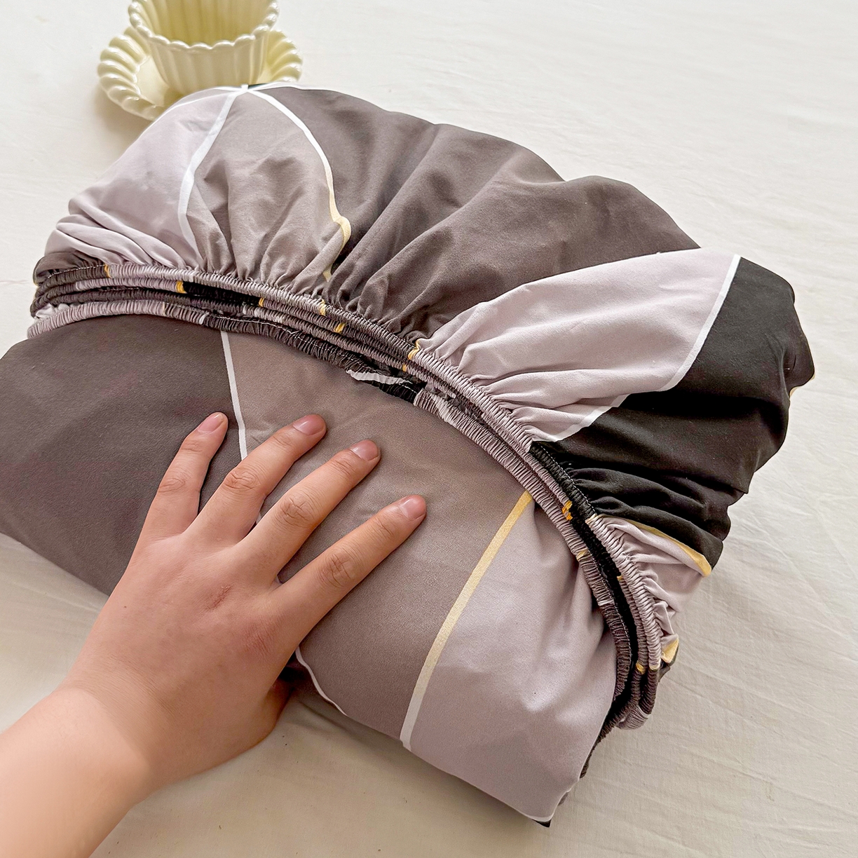 91家纺网 家纺一手货源 找家纺 梵巢家纺 芦荟棉床笠单床笠，外贸跨境单床笠磨毛床笠印花床笠床笠三件套 钻石格