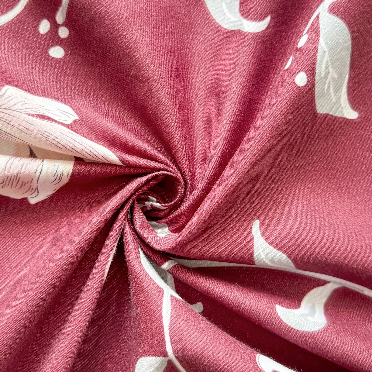 91家纺网 家纺一手货源 找家纺 梵巢家纺 芦荟棉三四件套，床单，被套，枕套化纤四件套 酒红玉枝