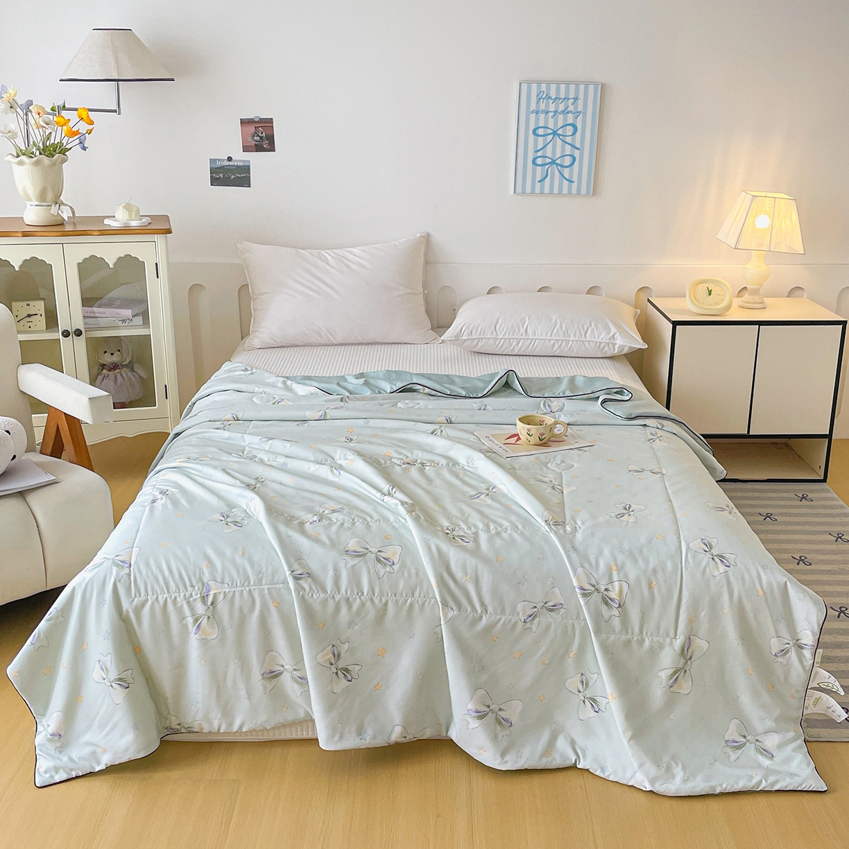 91家纺网 家纺一手货源 找家纺 宜梦家居 2026新款A类凉感天丝夏被夏凉被空调被 青柠蝴蝶结