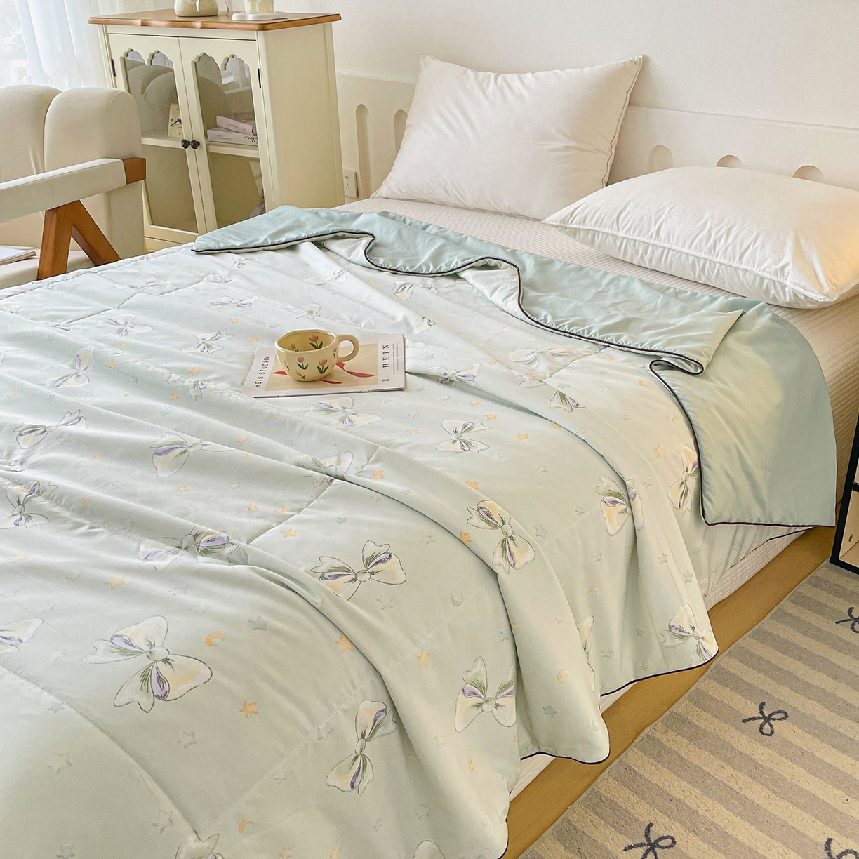 91家纺网 家纺一手货源 找家纺 宜梦家居 2026新款A类凉感天丝夏被夏凉被空调被 青柠蝴蝶结