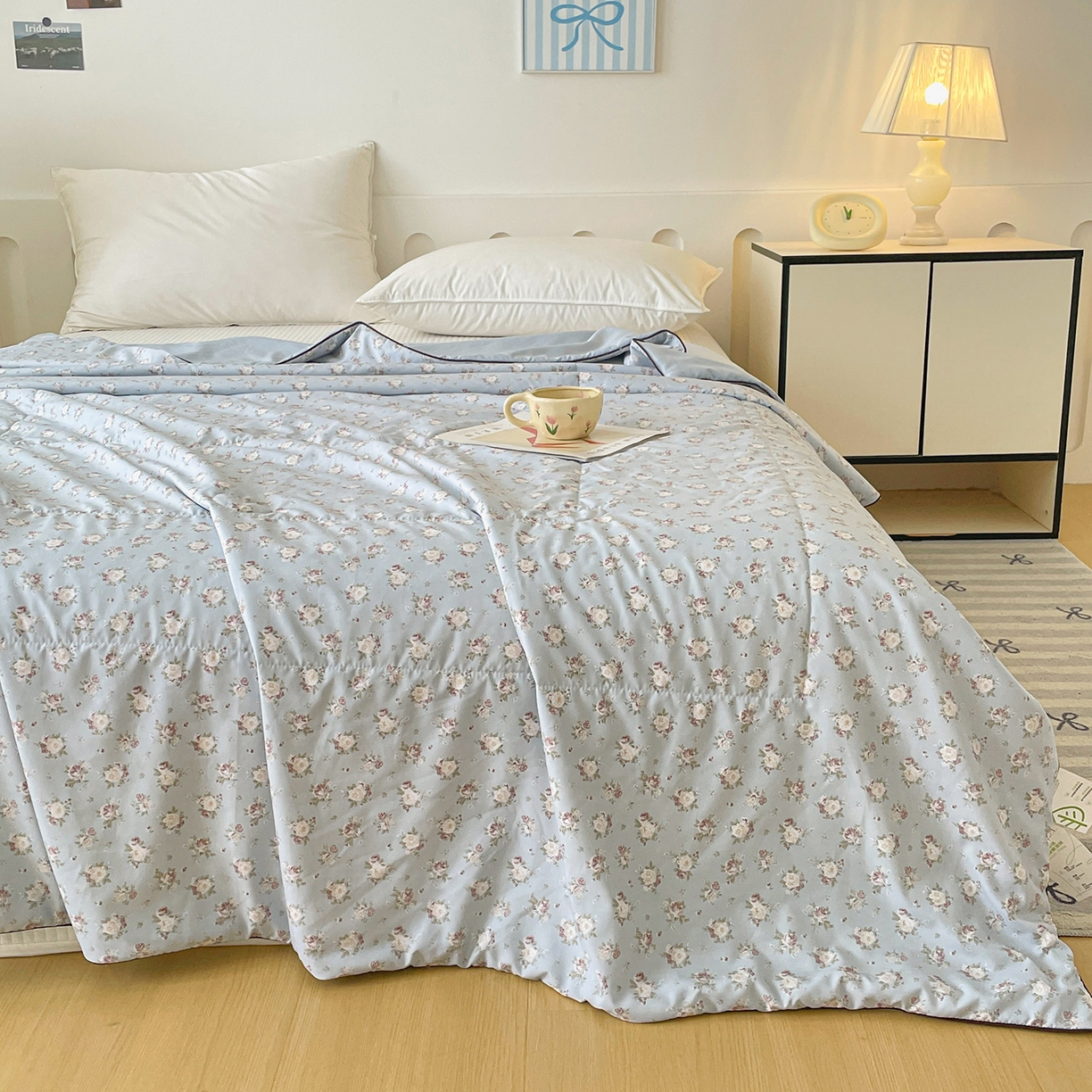 91家纺网 家纺一手货源 找家纺 宜梦家居 2026新款A类凉感天丝夏被夏凉被空调被 蓝调蔷薇