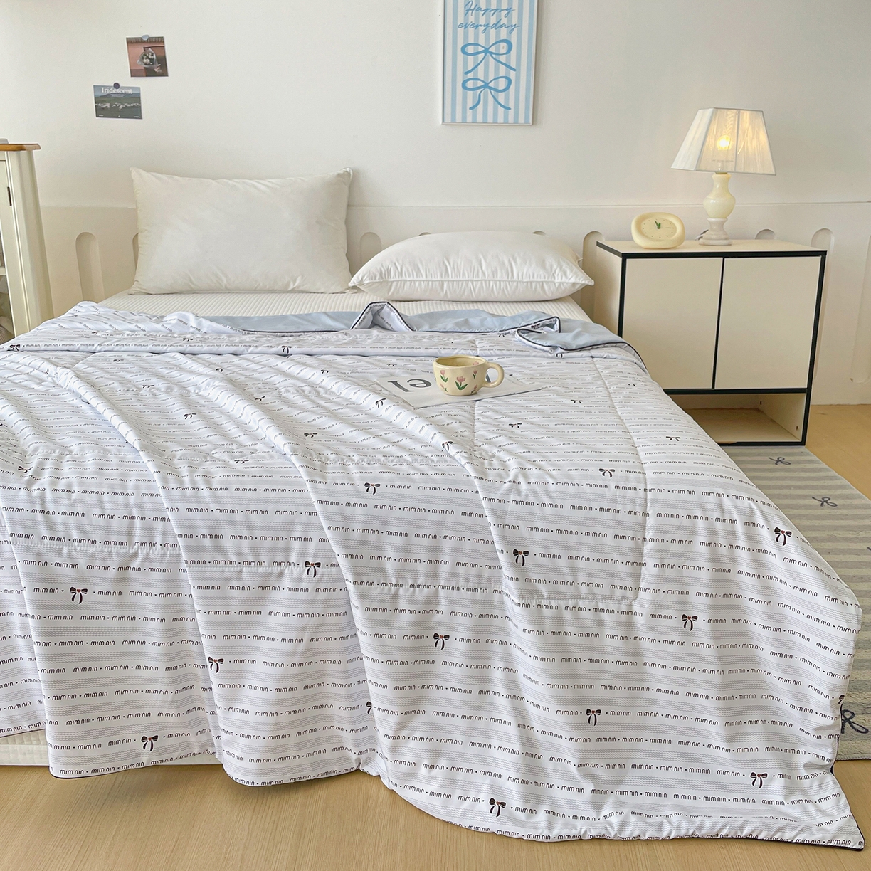 91家纺网 家纺一手货源 找家纺 宜梦家居 2026新款A类凉感天丝夏被夏凉被空调被 奶白蝴蝶结